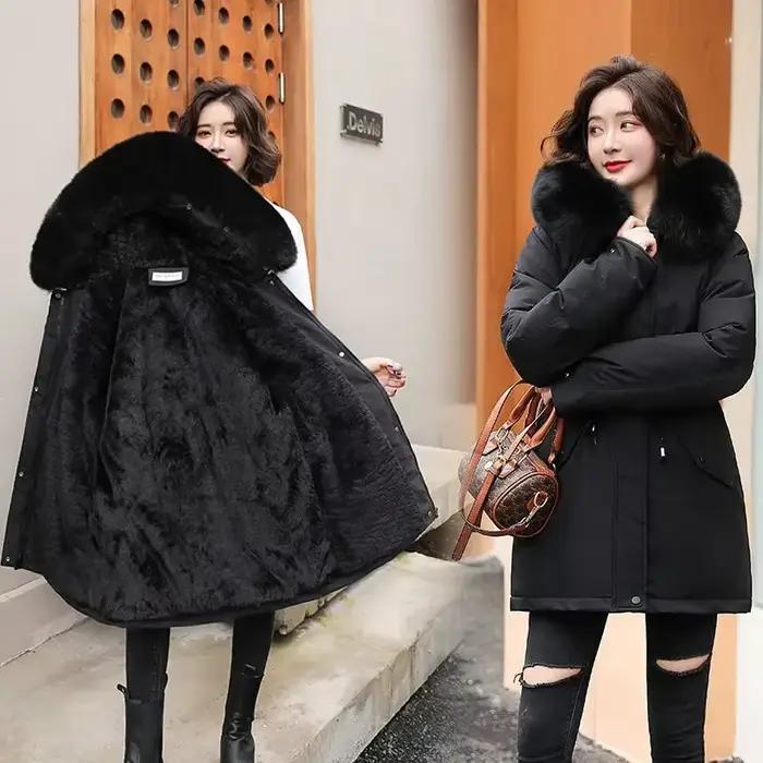 Veste d'hiver femmes Parka mode manteau Long doublure en laine Parkas à capuche mince avec col en fo