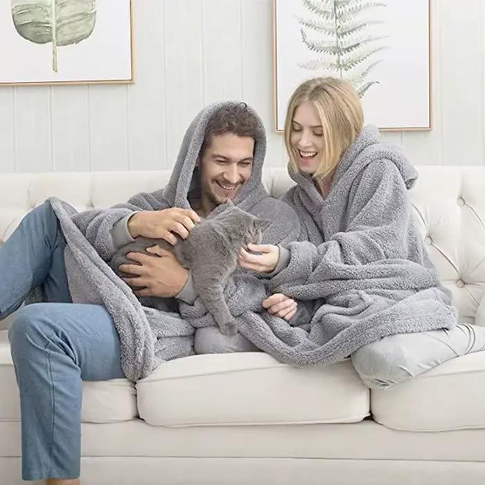 Femmes hiver épais chaud vêtements d'extérieur à capuche solide élégant doux Double polaire veste unisexe poche pull