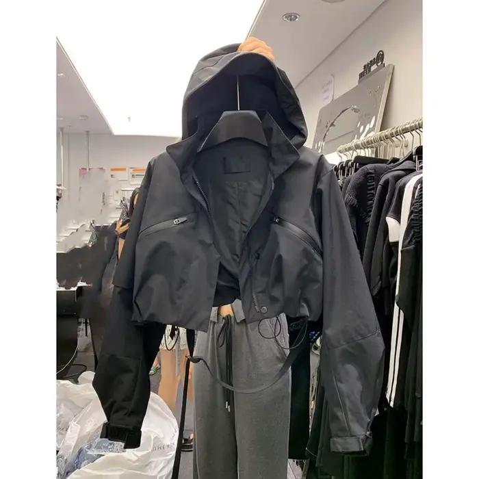 Veste courte à capuche pour femme