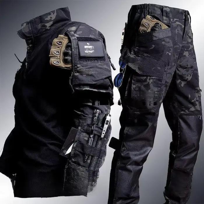 Ensemble de veste camouflage tactique, équipement militaire élégant et durable et résistant aux intempéries pour les aventures en plein air, la randonnée et les amateurs tactiques