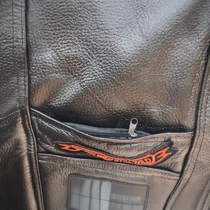 Gilet en cuir véritable pour homme motif Angora style urbain veste de motard col en V blouson de moto badge brodé occasionnellement décontracté polyvalent pour quatre saisons