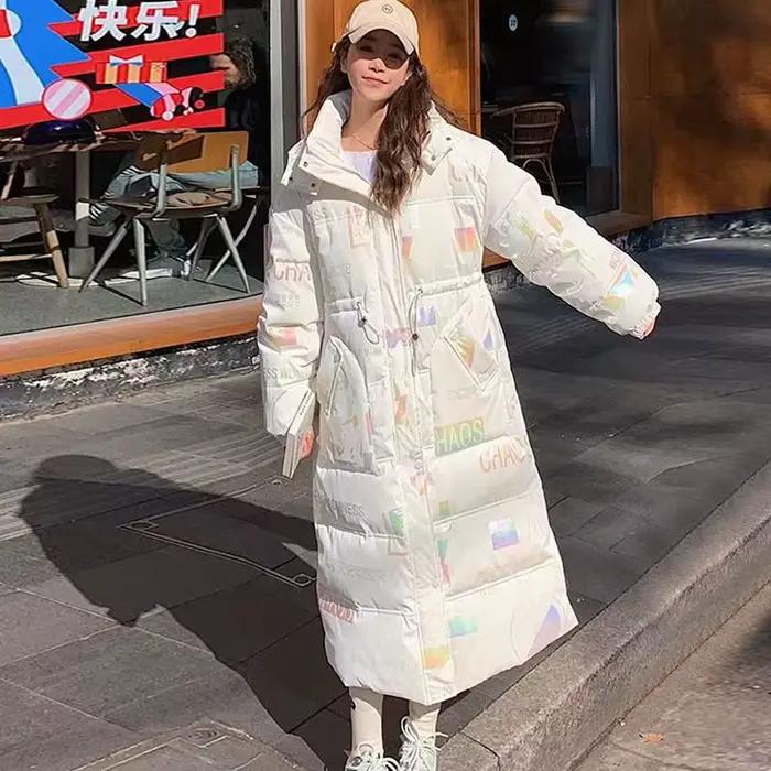 Parka pour femmes en polyester et coton avec capuche, style décontracté, fermeture éclair totale, manches bouffantes, idéale pour les femmes âgées et les occasions hivernales