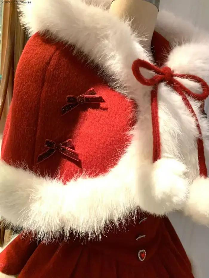 Ensemble manteau de noël rouge joyeux et mignon, ensemble deux pièces pour femmes, sens de l'atmosphère du nouvel an, thème de noël