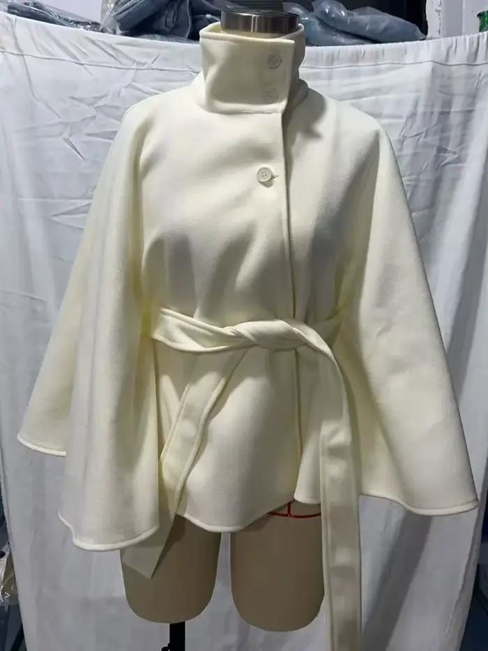 Manteaux Cape courts chauds pour femmes, manches évasées, ceinture, mélange de fausse laine, manteaux, automne hiver, veste élégante, vêtements, nouvelle collection 2025