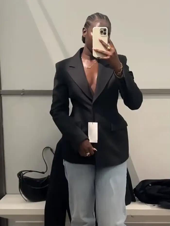 Manteau Mi-Long Femme Chin.Sweety en Coton et Soie avec Col Entaillé et Dentelle Pour Occasions Professionnelles et Spéciales