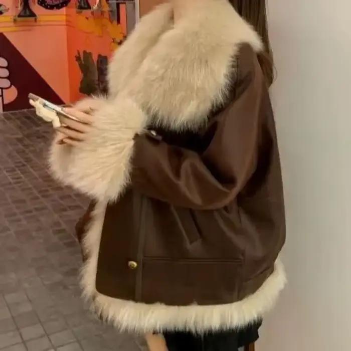 Parka avec revêtement en fourrure et cuir pour femme