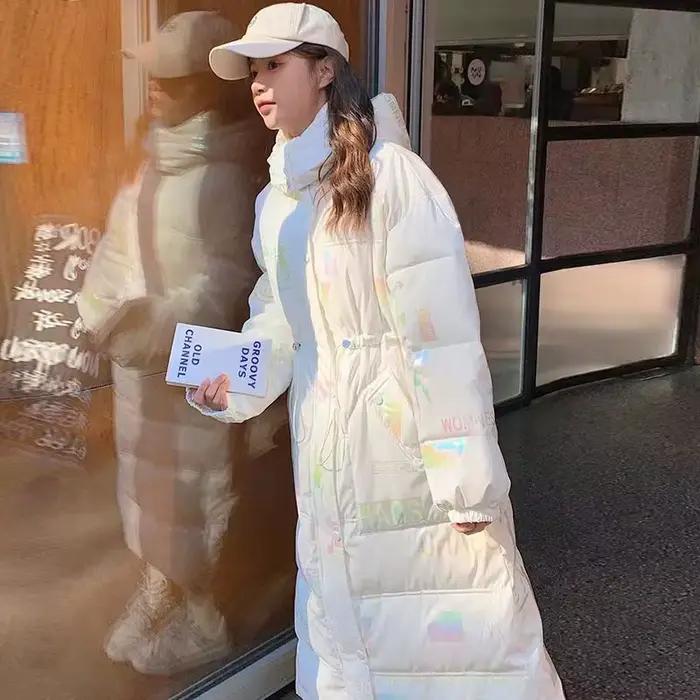 Parka pour femmes en polyester et coton avec capuche, style décontracté, fermeture éclair totale, manches bouffantes, idéale pour les femmes âgées et les occasions hivernales
