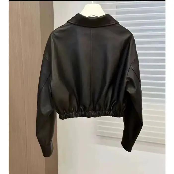Manteau en cuir pour femmes Printemps Automne 2026 Col carré Court Femme Faux PU Vêtement d'extérieur Design tendance