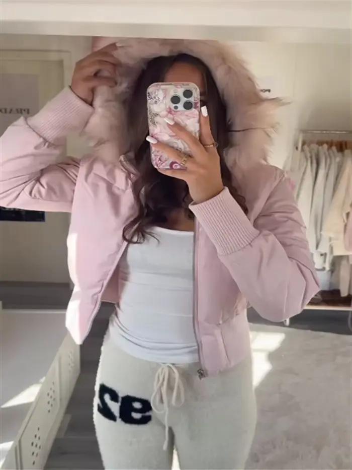Manteaux en coton rembourré à capuche en fausse fourrure pour femme
