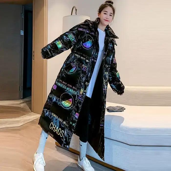 Parka pour femmes en polyester et coton avec capuche, style décontracté, fermeture éclair totale, manches bouffantes, idéale pour les femmes âgées et les occasions hivernales