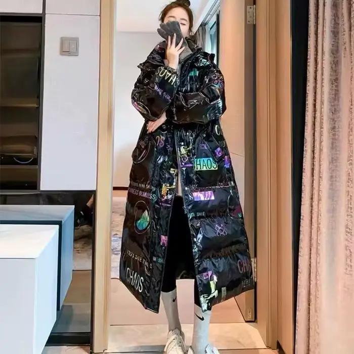 Parka pour femmes en polyester et coton avec capuche, style décontracté, fermeture éclair totale, manches bouffantes, idéale pour les femmes âgées et les occasions hivernales
