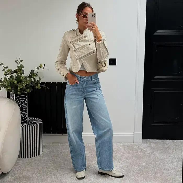 Veste Rétro Minimaliste Ajustée Courte pour Femme – Tendance Urbaine Chic Décontractée Printemps-Automne – Vêtement d'extérieur Audacieux et Élégant