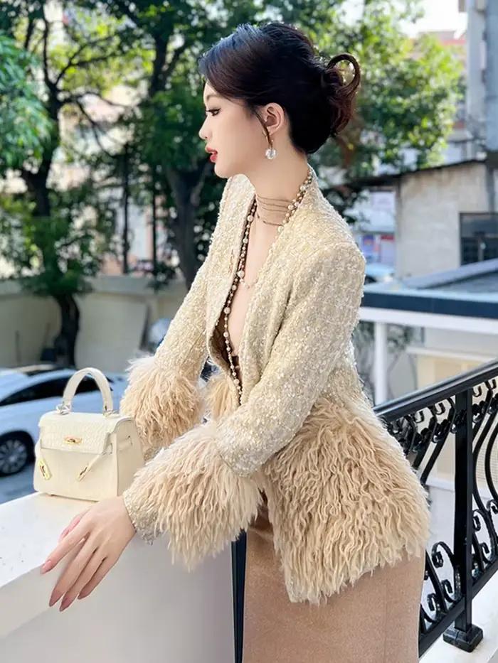 Vestes de luxe élégantes pour femmes, manteau à bandes avec ceinture en fourrure artificielle en Twe