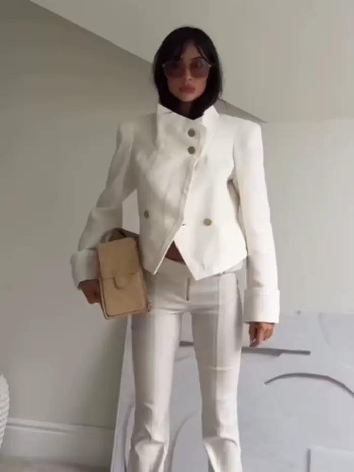 HH Femme 2026 Nouvelle Mode Manteau Court Uni à Col Montant et Double Boutonnage, Chic Vintage avec