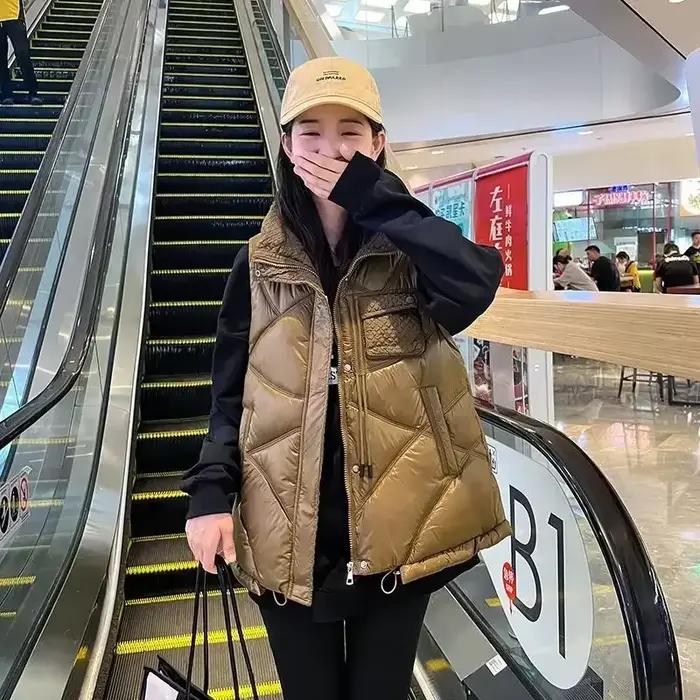 Gilets matelassés pour femmes élégants et pratiques sans manches en coton et polyester pour l'automne et l'hiver occasions professionnelles et décontractées