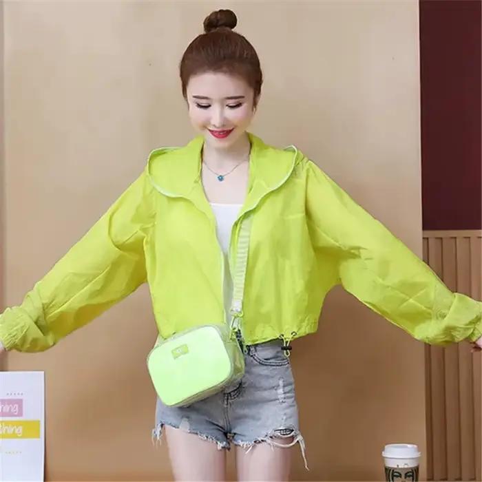 Veste féminine mince à capuche pour printemps et été, protection solaire, fermeture éclair ample, style décontracté, vêtements d'extérieur