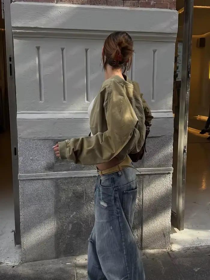 Blouson bomber court pour femme, style urbain décontracté, polyester durable, coupe ample, col rond rabattable, fermeture éclair intégrale, manches longues, vestes courtes vintage pour femmes, printemps été