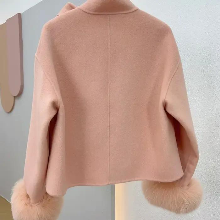Manteau en laine cachemire pour femme avec manchette en fourrure de renard naturelle