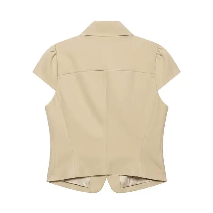 Nouvelle Veste Femme Été 2026 Kaki à Manches Courtes Col Rabattu avec Boutons Décoratifs Coupe Ajustée Élégante