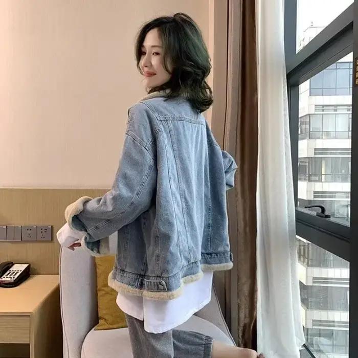 Avec fourrure peluche Denim veste pour femmes laine à l'intérieur rembourré femme Jean manteau bleu vêtements d'extérieur chaud hiver 2025 froid Streetwear Vintage