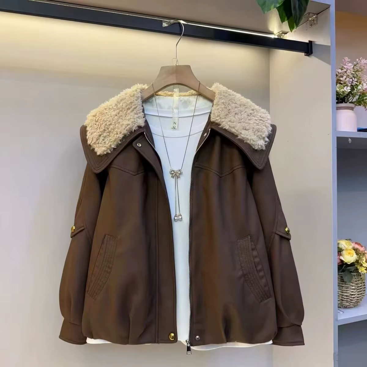 Manteau rétro en fourrure de mouton pour femme, veste en cuir doublée polaire, chaude, élégante et p