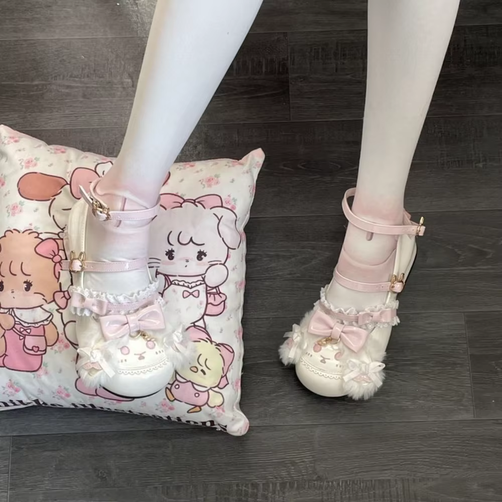 Jolies chaussures Mary Jane de style Lolita avec nœuds roses, bordure en dentelle et détails en pelu